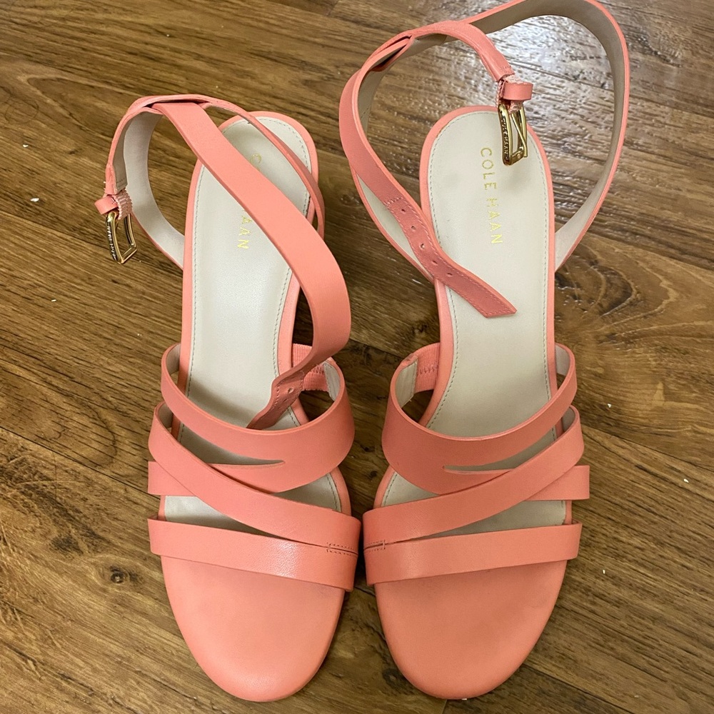 Cole Haan salmon color wedges